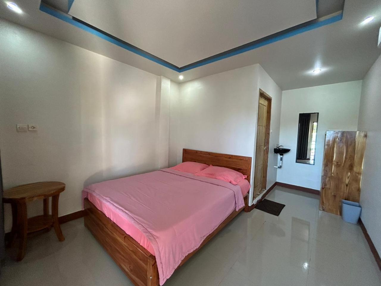 Four-G Home Stay & Komodo Tour 纳闽巴霍 外观 照片